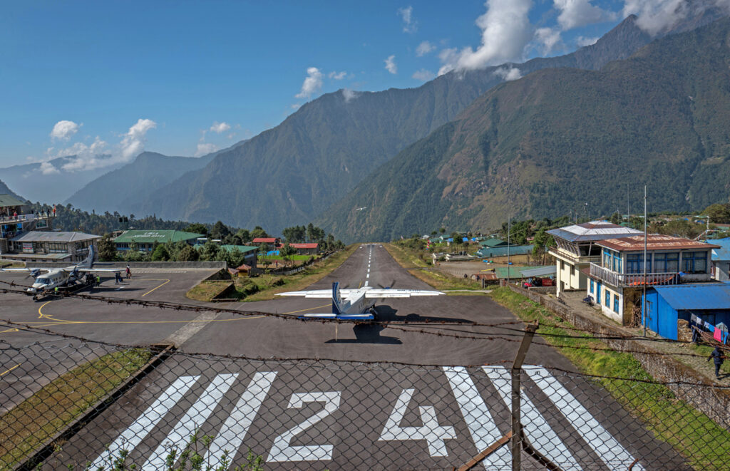 Hillary Tenzing Airport-Lukla KiplingTravel